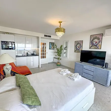 Sea Front Pearl Promenade France Apartamento *